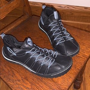 Jambu shoes